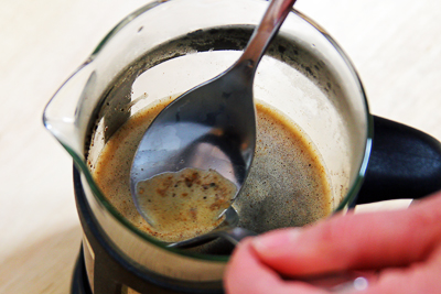 Jak parzyć kawę we french pressie?