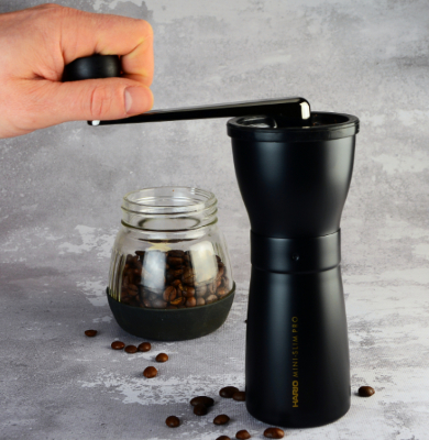 Wybieramy młynek do kawy: ręczny czy elektryczny? Podsumowanie wad i zalet